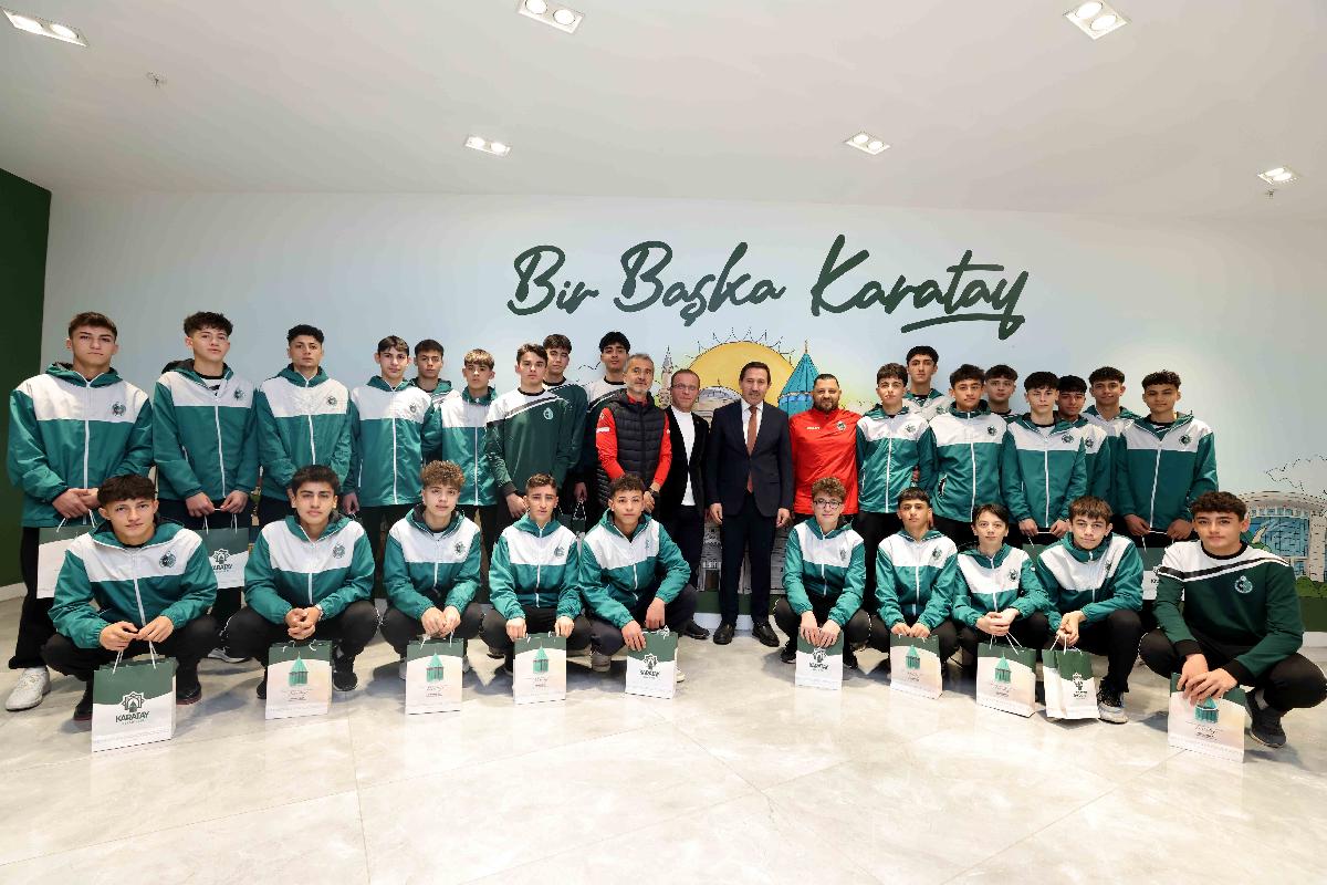 ŞAMPİYON SPORCULARDAN BAŞKAN KILCA’YA ZİYARET