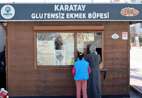 VATANDAŞ ATIĞINI GETİRİYOR, PUANLAR SAĞLIKLI EKMEĞE DÖNÜŞÜYOR