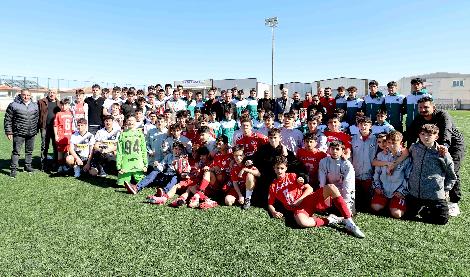 U16 FUTBOL TAKIMI KUPASINA KAVUŞTU