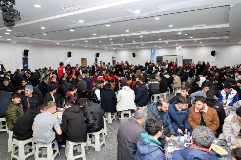 HASAN KILCA GENÇLERLE İFTAR SOFRASINDA BULUŞTU