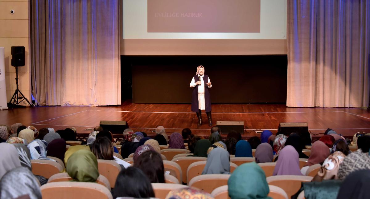 EVLİLİK VE AİLE GELİŞİM AKADEMİSİ’NDE YENİ EĞİTİM 10 NİSAN’DA