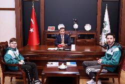 ŞAMPİYONDAN BAŞKAN KILCA’YA ZİYARET