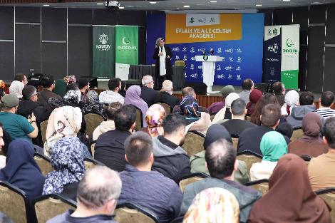 KARATAY’DA “EVLİLİK VE AİLE GELİŞİM AKADEMİSİ” SÜRÜYOR