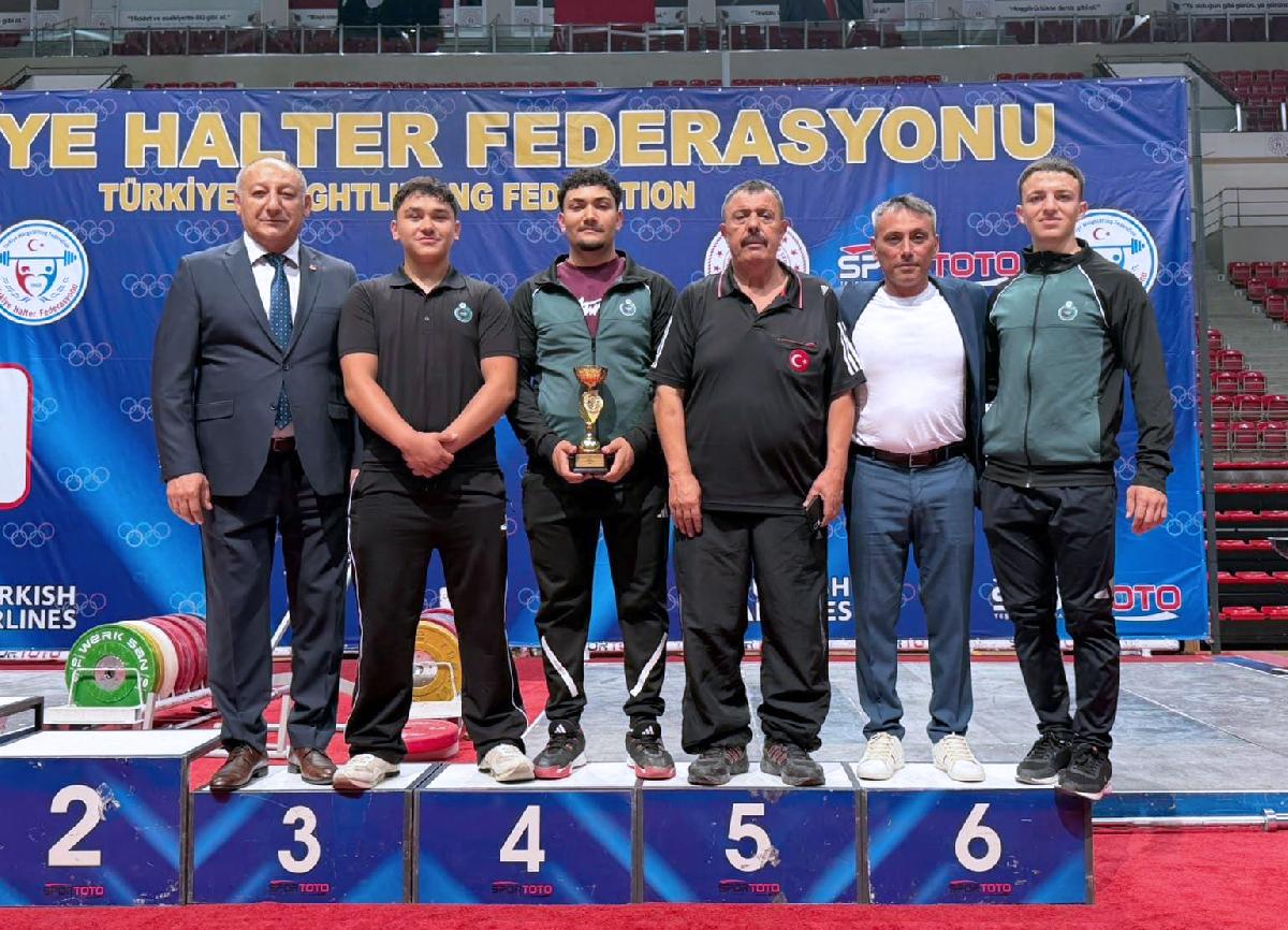 KARATAYLI HALTERCİLERDEN ÇİFTE BAŞARI