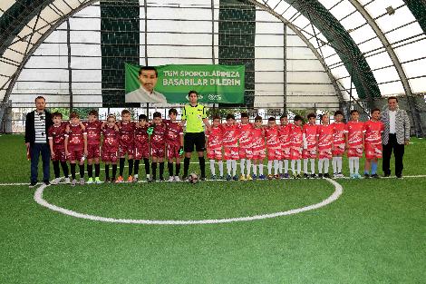 KARATAY’DA GELENEKSEL İLKOKULLAR ARASI DOSTLUK VE KARDEŞLİK FUTBOL TURNUVASI BAŞLADI