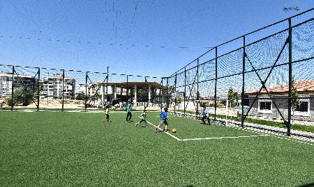 karatay daki 30 okula 30 yeni hali saha projesi ndeki 8 okulun hali sahasi tamamlandi karatay belediyesi