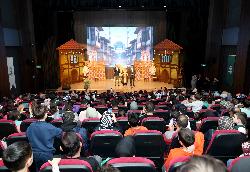 GÖLGE OYUNU VE TİYATRO ETKİNLİKLERİNE YOĞUN İLGİ