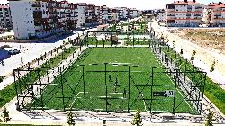 8 OKULA FIFA STANDARDINDA YENİ HALI SAHA