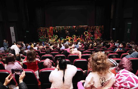 ÇOCUKLARA TİYATRO ETKİNLİĞİ